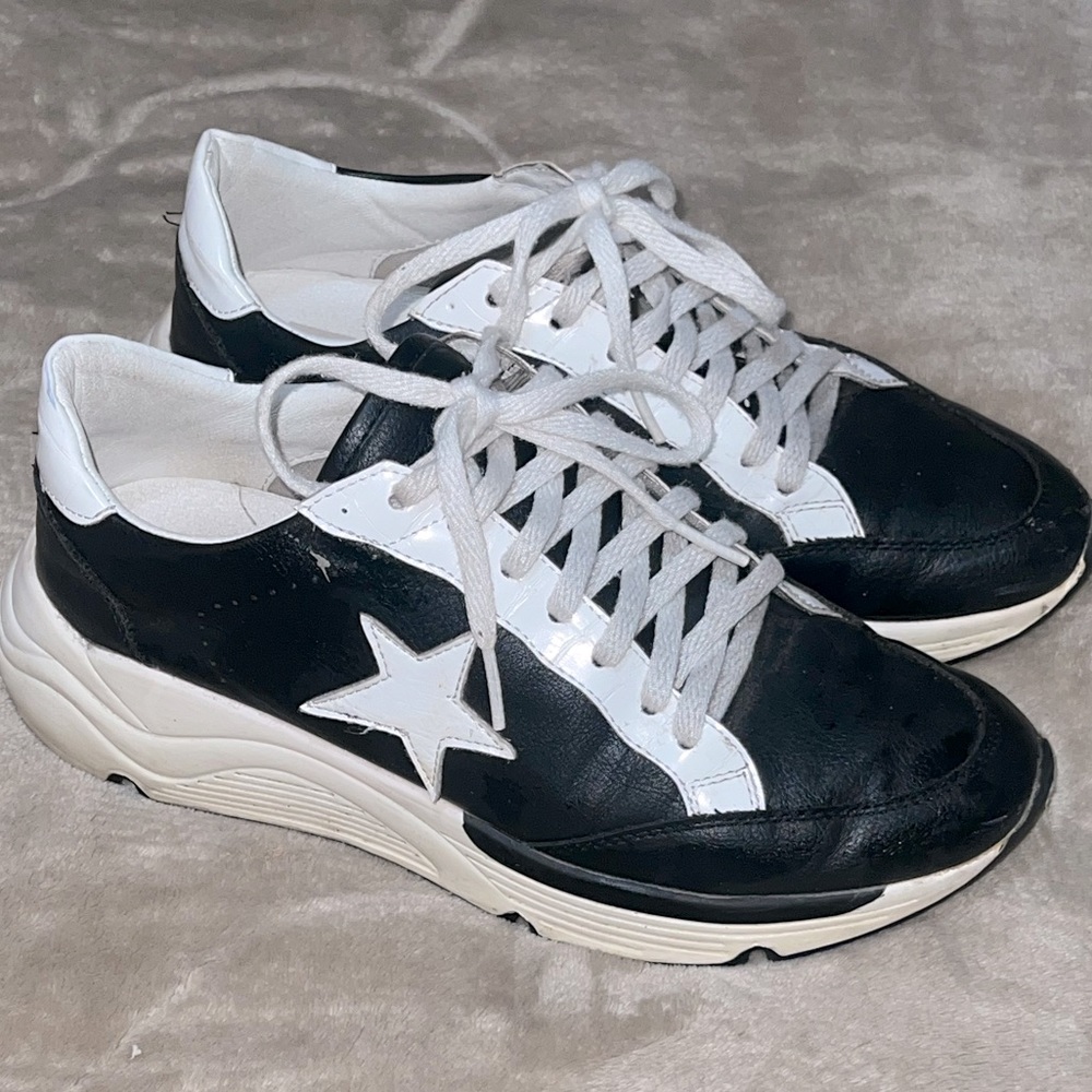 White Raven athletic shoes
